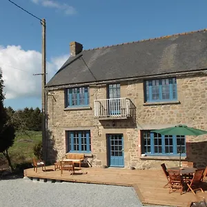La Petite Aze , Saint-Coulomb France
